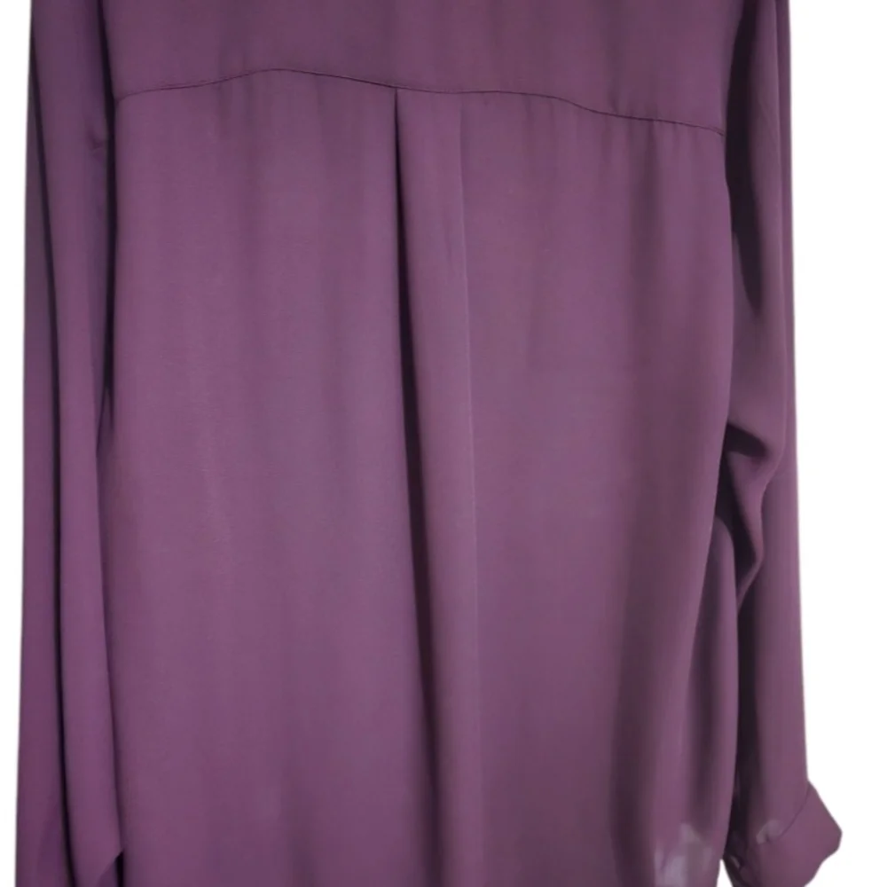 💥REDUCED  💥torrid Deep Purple Button Down Shirt - Picture 4 of 5